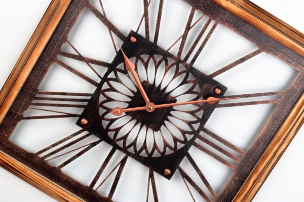 Nástěnné hodiny dřevěné 50x50cm