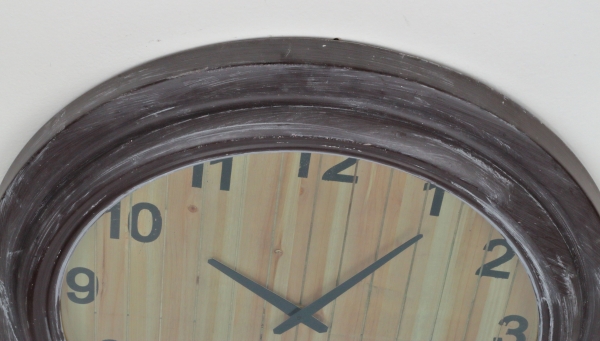 Nástěnné hodiny hnědé