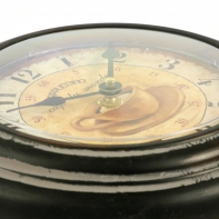 Nástěnné hodiny kovové - poškození - nepatrný oděrek skla