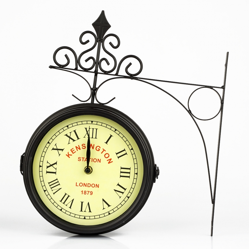 Nástěnné hodiny oboustranné Kensington station London 1879 35x38x9cm