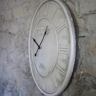 Nástěnné hodiny oválné Kensington bílé 63cm