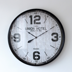 Nástěnné hodiny plechové bílé 90cm