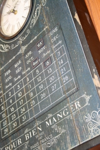 Nástěnné hodiny s kalendářem 40x60cm