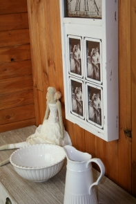 Nástěnné hodiny s rámečky na fotografie 80cm