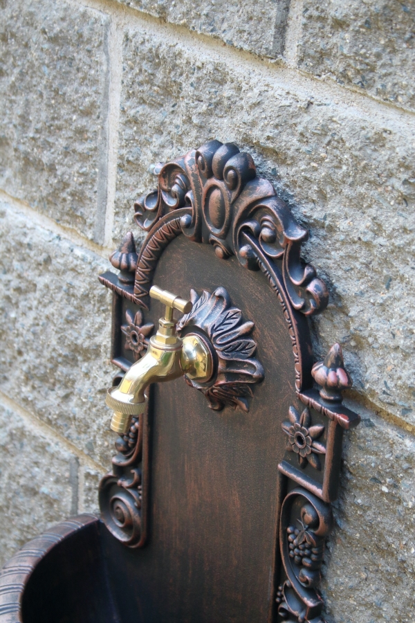 Nástěnné retro umyvadlo 39 × 61 × 19 cm