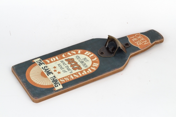 Nástěnný otvírák na pivo 36cm