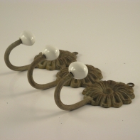 Nástěnný trojháček kytička 