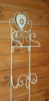 Nástěnný věšák srdce s poličkou 85cm