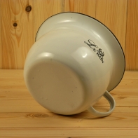 Nočník - ve spodní části drobné promáčknutí