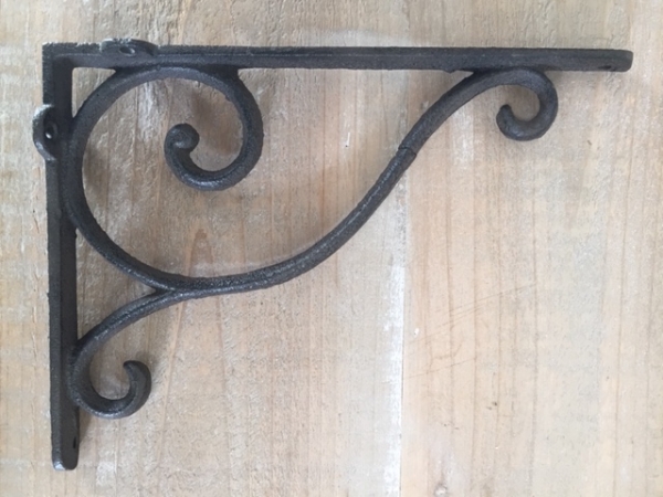 Nosníky na police - vyřazeno