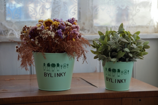 Obal na květináč kbelík světle zelený 14×10,5×12cm