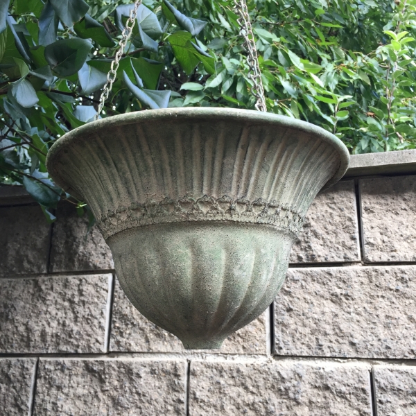 Obal na květináč závěsný se zelenou patinou 31,2x31,2x18,2cm