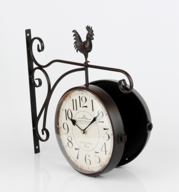 Oboustranné hodiny s arabskými číslicemi a kohoutem 41x39x7cm