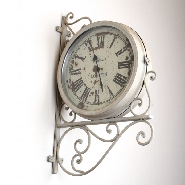 Oboustranné nástěnné hodiny bílé  s římskými čísly 57cm