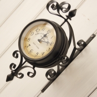 Oboustranné retro nádražní hodiny New York