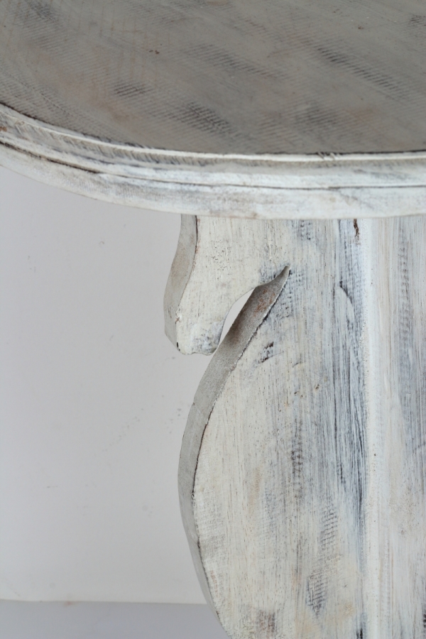 Odkládací stolek dřevěný kulatý 76cm