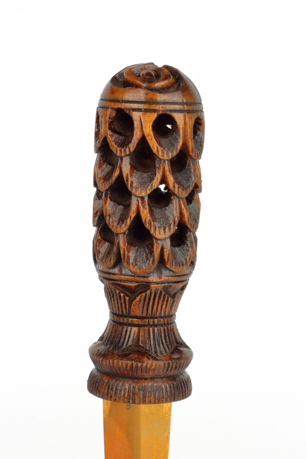 Otvírač na dopisy s ručně vyřezávanou rukojetí 19cm