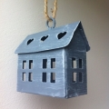 Ozdoba na vánoční stromeček - domeček hranatý 8x6x3cm