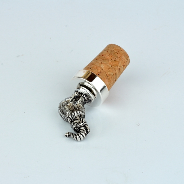 Ozdobná zátka na víno troubící slon 7cm