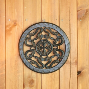 Ozdobný panel tmavé dřevo kulatý 26cm