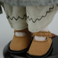 Panenka porcelánová Melanie 40cm