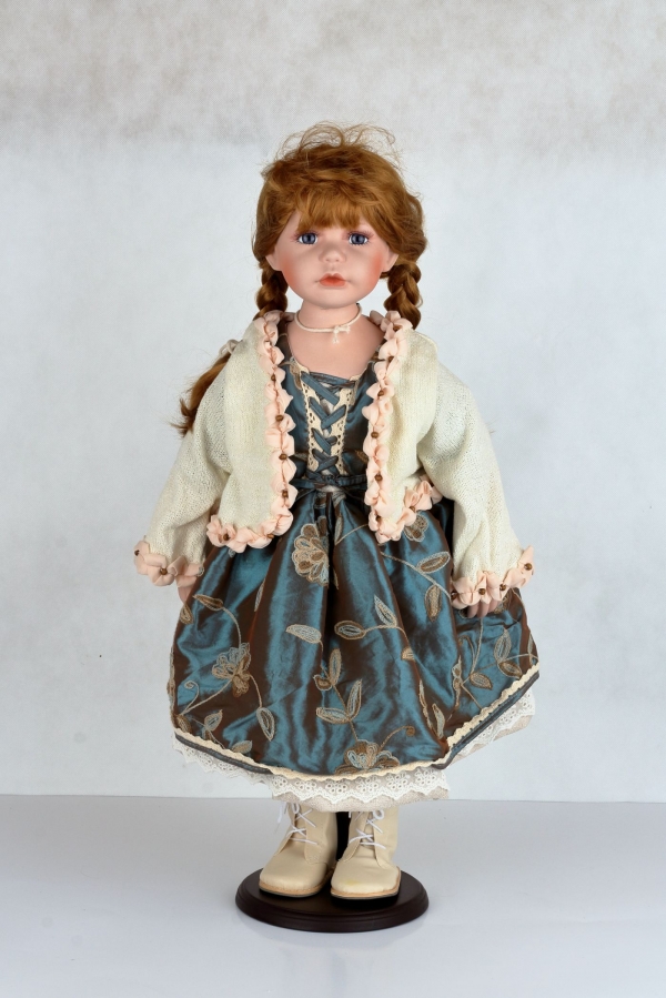 Panenka porcelánová Ofélie 68cm