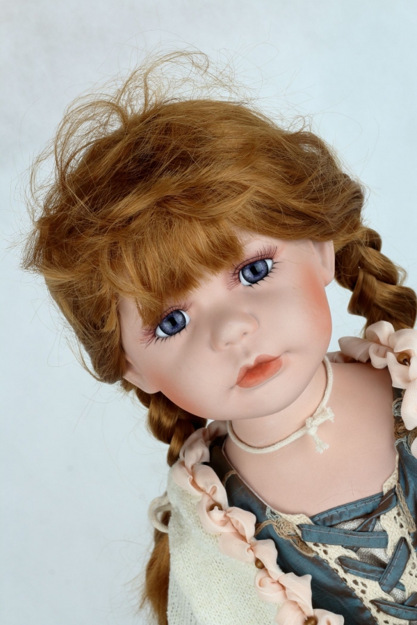 Panenka porcelánová Ofélie 68cm