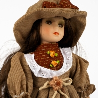 Panenka s porcelánovou hlavičkou 30cm s hnědými vlásky