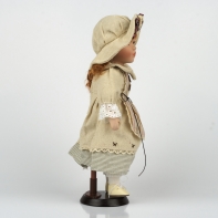 Panenka s porcelánovou hlavičkou 31cm 196