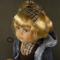 Panenka s porcelánovou hlavičkou 43 cm