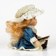 Panenka s porcelánovou hlavičkou Nora 20cm