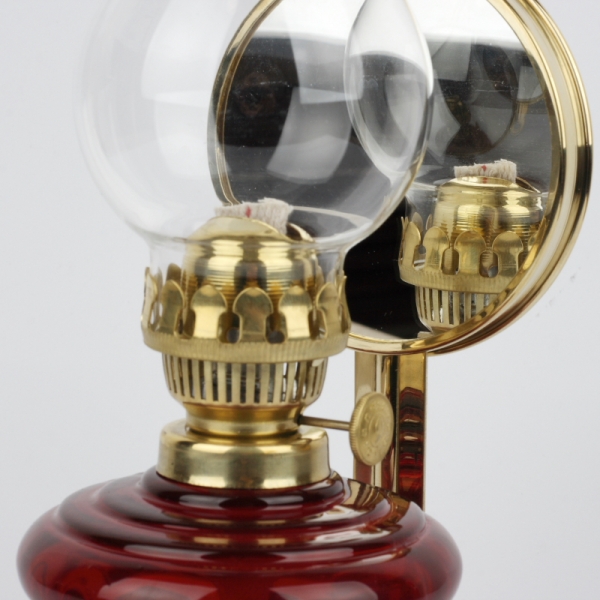 Petrolejová lampa se zrcadlem vínová 30cm