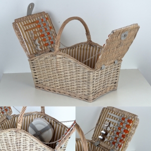 Piknik koš pro 4 osoby proutěný