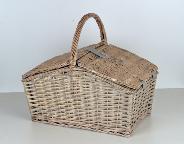 Piknik koš pro 4 osoby proutěný