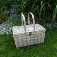 Piknikový koš pro 2 osoby - hnědé pruhy