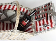 Piknikový koš s vybavením pro 4 osoby