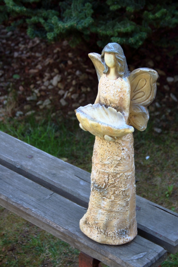 Pítko pro ptáčky andělíček 19,9×52,8×16,4cm