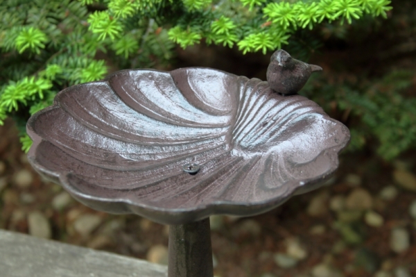 Pítko pro ptáky litinové 22x25cm