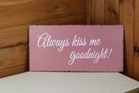 Plechová cedule Always kiss me 40x20cm