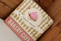 Plechová cedule Bakery cafe 30x30 cm