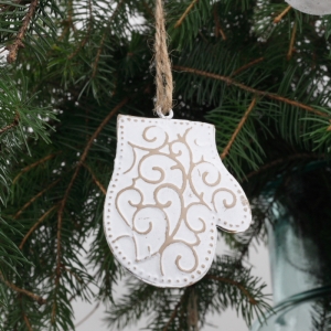 Plechová vánoční ozdoba rukavice s patinou 7x5cm