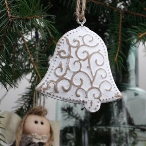Plechová vánoční ozdoba zvonek s patinou 7x6cm