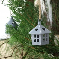 Plechový domeček 6-stran - vánoční dekorace 8cm