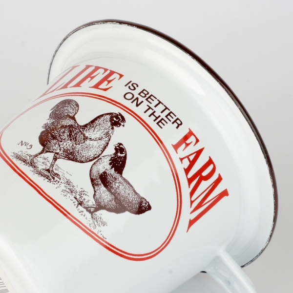 Plechový hrnek s kohoutem