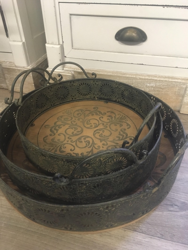 Podnos s dřevěným dnem a ornamentem 40x8cm