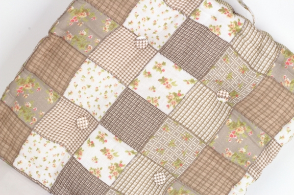 Podsedák na židli hnědý patchwork 45x45cm 