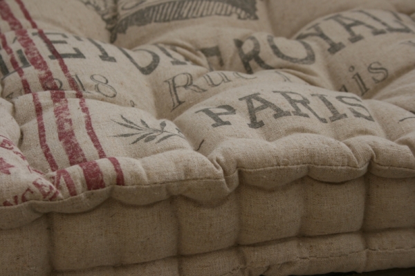 Podsedák na židli koruna 35x35cm