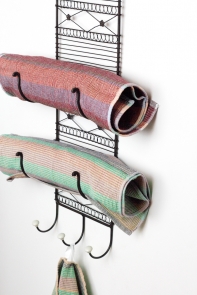 Polička do koupelny na ručníky 64cm