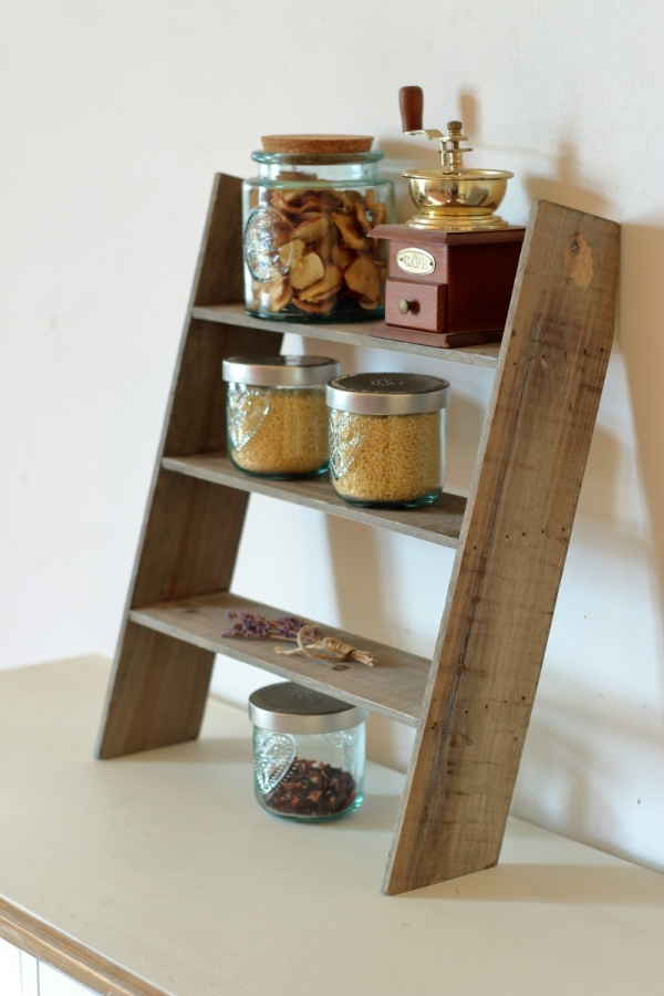 Polička do kuchyně 40×50×10cm