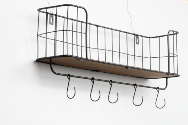 Polička v industriálním stylu 60x12x18cm